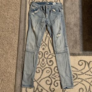 Specialty LEVIS boyfriend skinny jeans